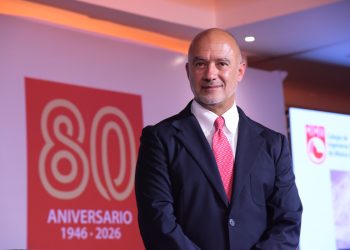 "El plan carretero contempla la construcción de 21 puentes distribuidores viales": Esteva