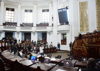 Cárcel por cirugías estéticas a menores: La fuerte propuesta que avanza en la CDMX