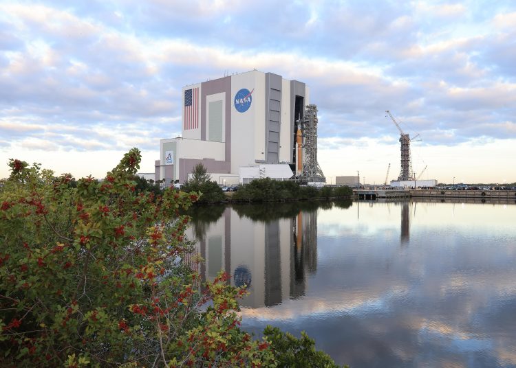 La NASA mueve su cohete de 6.5 km: Todo listo para el histórico despegue de Artemis II