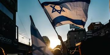 Israel ataca universidad en Teherán vinculada al programa nuclear