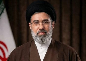 Mojtaba Jameneí, nuevo líder supremo de Irán, lanzó un mensaje desafiante en el que pidió mantener cerrado el estrecho de Ormuz