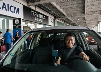 "No estamos compitiendo con los taxistas del AICM, queremos opciones de movilidad para el usuario": Uber