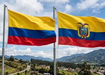 Gustavo Petro anuncia acuerdo: Diplomacia triunfa tras hallazgo de explosivo en límites con Ecuador.