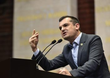 “Alguien le está diciendo mentiras a la presidenta, nunca hemos anunciado encuestas tipo Morena”; Triana