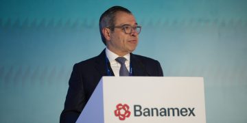 Banamex llama a confiar en México y advierte riesgo de perder oportunidades de inversión