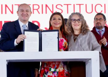 CDMX lanza el 'silbatazo ciudadano' y portal de gastos para vigilar el Mundial 2026