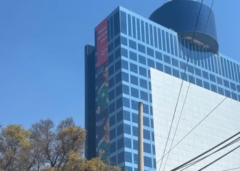 La FRRPU denunció la presencia de más de 100 anuncios envolventes en edificios de la Ciudad de México