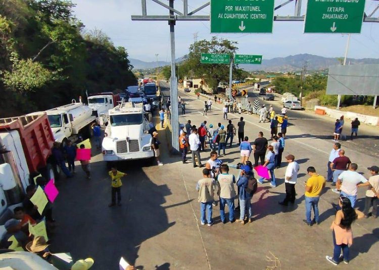 Comerciantes alertan por impacto económico durante temporada vacacional