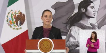Presidenta Claudia Sheinbaum durante conferencia mañanera informando sobre seguridad y reducción de homicidios