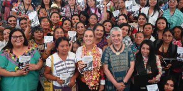 Claudia Sheinbaum encabezó un evento en Oaxaca donde defendió la soberanía nacional