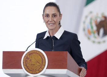 Sheinbaum aseguró que su Plan B podría generar un ahorro de 4 mil millones de pesos