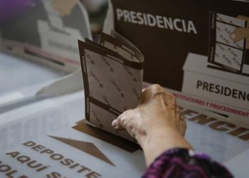 La oposición advirtió que el Plan B podría debilitar al INE