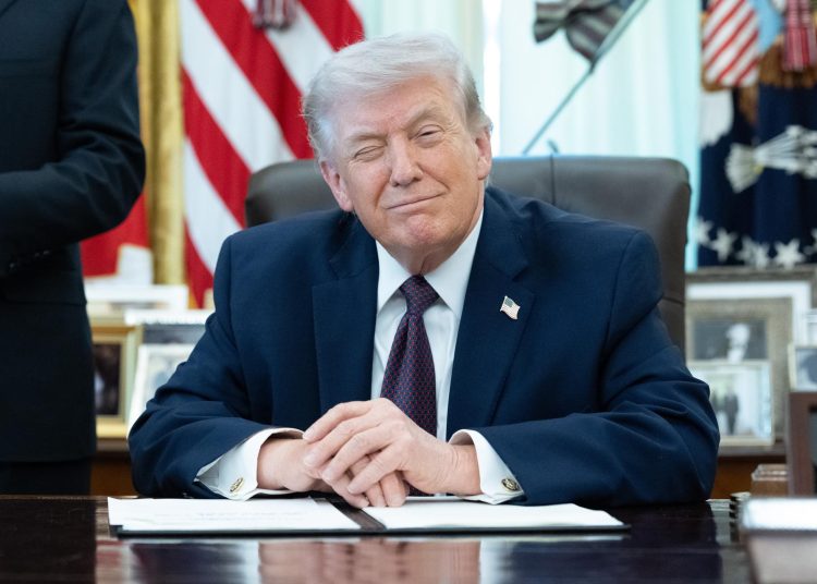 Donald Trump anuncia retirada de tropas de Irán en "dos o tres semanas"