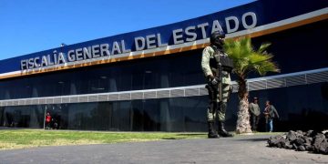 Juez vincula a proceso a adolescente por asesinato de dos profesoras