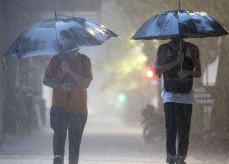 El sistema frontal generará lluvias y chubascos con descargas eléctricas en varias regiones del país