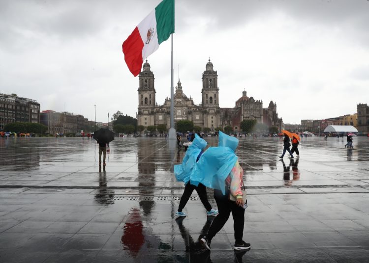 Lluvias y chubascos se prevén en diversas regiones del país este domingo
