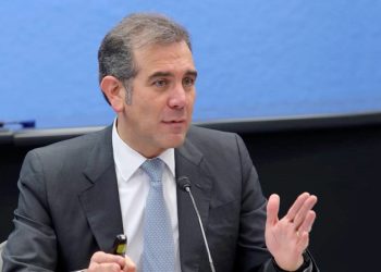 Lorenzo Córdova critica el Plan B: “Es una reforma electoral descafeinada"