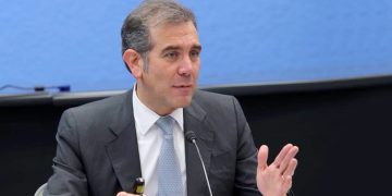 Lorenzo Córdova critica el Plan B: “Es una reforma electoral descafeinada"