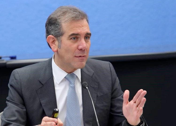 Lorenzo Córdova critica el Plan B: “Es una reforma electoral descafeinada"