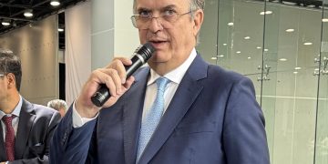 México busca aumentar la producción nacional de medicamentos