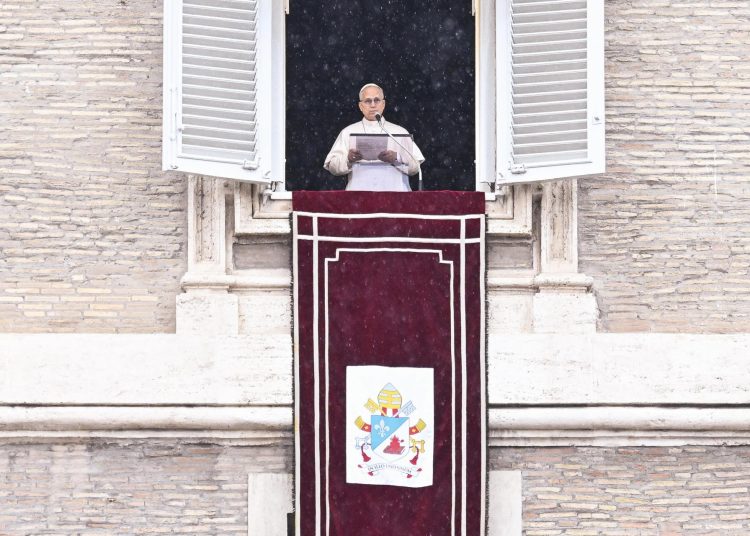 El papa León XIV pidió el fin de las guerras y llamó al diálogo desde el Vaticano