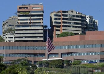 Estados Unidos reabre su embajada en Caracas tras años de ruptura diplomática