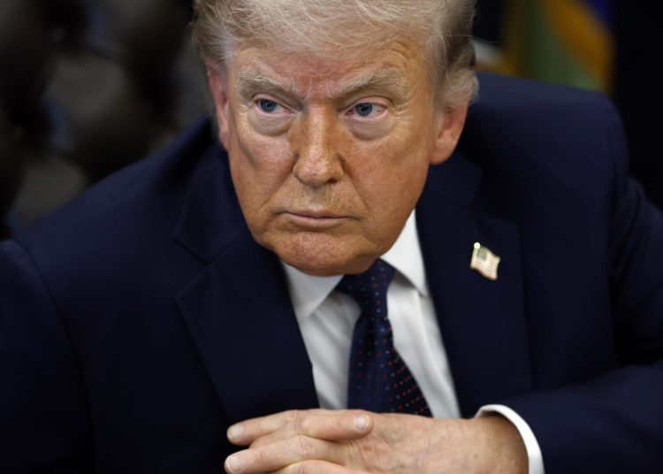 "Tenemos todas las cartas": Trump cancela diálogo con Irán y retira a sus negociadores.