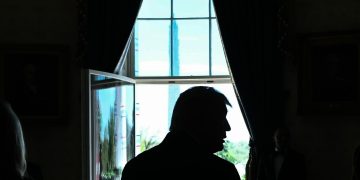 "No todo está resuelto; fue una terrible decisión iniciar una guerra que no le favorece a Trump": Especialista