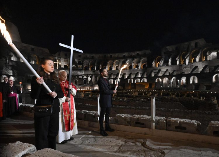 Un Viernes Santo histórico en Roma