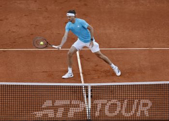 Zverev se mete a semifinal en Madrid