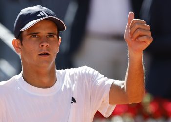 El tenista español Rafel Jódar celebra su victoria frente al tenista checo Vít Kopřiva