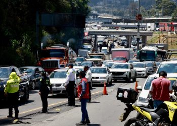 Transportistas anuncian pausa en protestas tras denunciar represión en varios estados