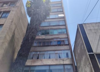 Un altar religioso explota y deja a una mujer herida en la Cuauhtémoc