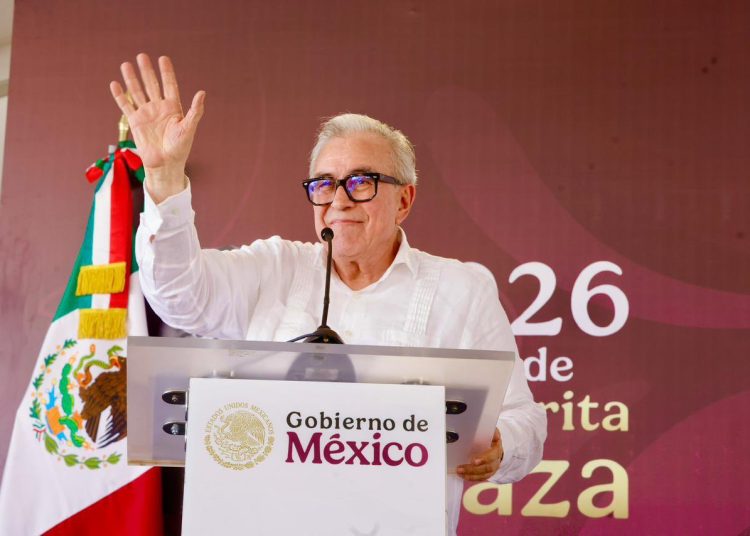 SSPC niega ficha roja de Interpol contra Rubén Rocha Moya