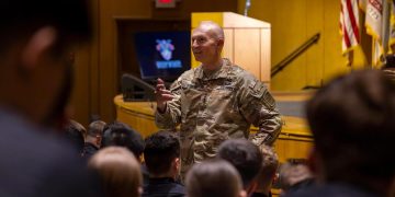 Randy George deja la jefatura del Estado Mayor por orden del Departamento de Guerra