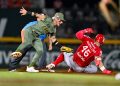 Con un rally de cuatro carreras en la séptima entrada, los Leones de Yucatán rompieron el empate y terminaron imponiéndose 8-4 sobre los Diablos Rojos del México