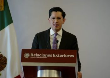 “Sin subordinación”: El mensaje de Roberto Velasco al asumir la política exterior de México