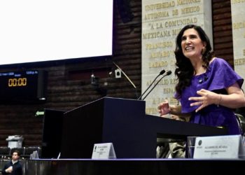 Fracking sí, pero con responsabilidad ambiental y eficiencia administrativa: Kenia López Rabadán