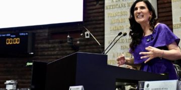 Fracking sí, pero con responsabilidad ambiental y eficiencia administrativa: Kenia López Rabadán