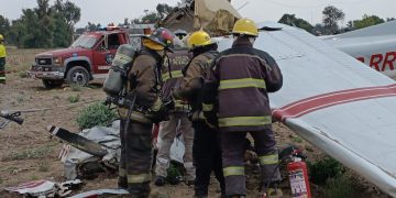 Luto en Huejotzingo: Fallecen cuatro personas al caer aeronave en terrenos de cultivo.