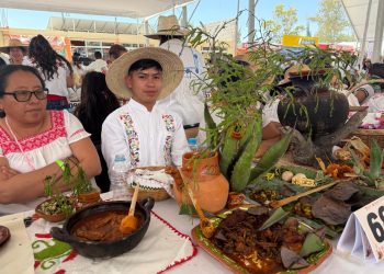 No solo las abuelas: Los hombres que guardan los secretos de la cocina de Santiago de Anaya.