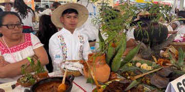 No solo las abuelas: Los hombres que guardan los secretos de la cocina de Santiago de Anaya.