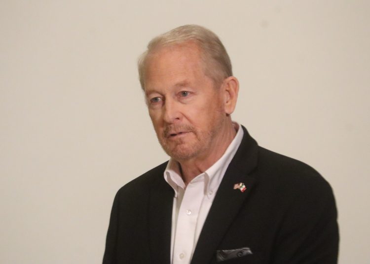 Embajador de EU lanza advertencia en Sinaloa: sin seguridad ni combate a la corrupción, no hay inversión