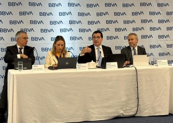 Economía mexicana con contracción y señales de desaceleración: BBVA