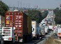 Manifestaciones de transportistas en carreteras de México generan afectaciones parciales