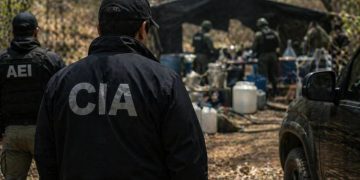“Te garantizo que hay agentes de la CIA trabajando en todo México”: Mike Vigil, ex agente de la DEA