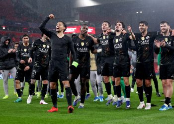 PSG conquista Liverpool