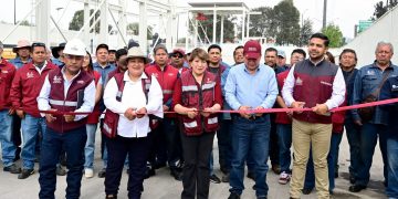 Delfina Gómez durante la entrega de la obra hidráulica en Nezahualcóyotl