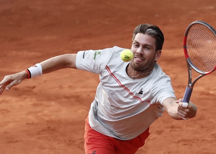El británico Cameron Norrie acabó con las expectativas del argentino Thiago Agustín Tirante, al que se impuso por 7-5 y 7-6(5), y se situó en los octavos de final del