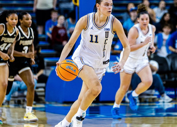 Foto @UCLAWBB